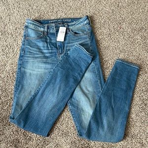 American Eagle super stretch high waisted straight jeans